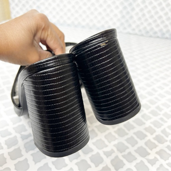 NWOB Charles by Charles David RevealTextured Mule
Sandal in Black - Picture 6 of 9